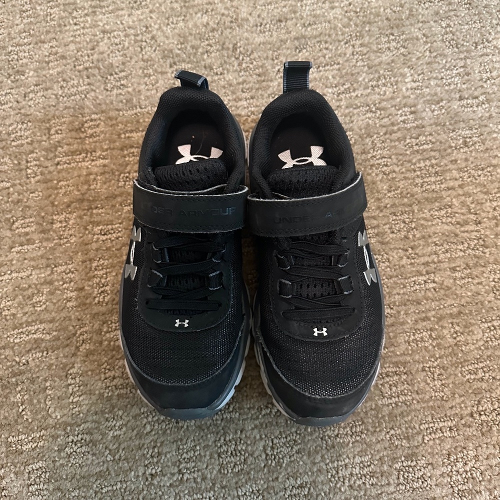 Under Armour PS Assert 8 AC